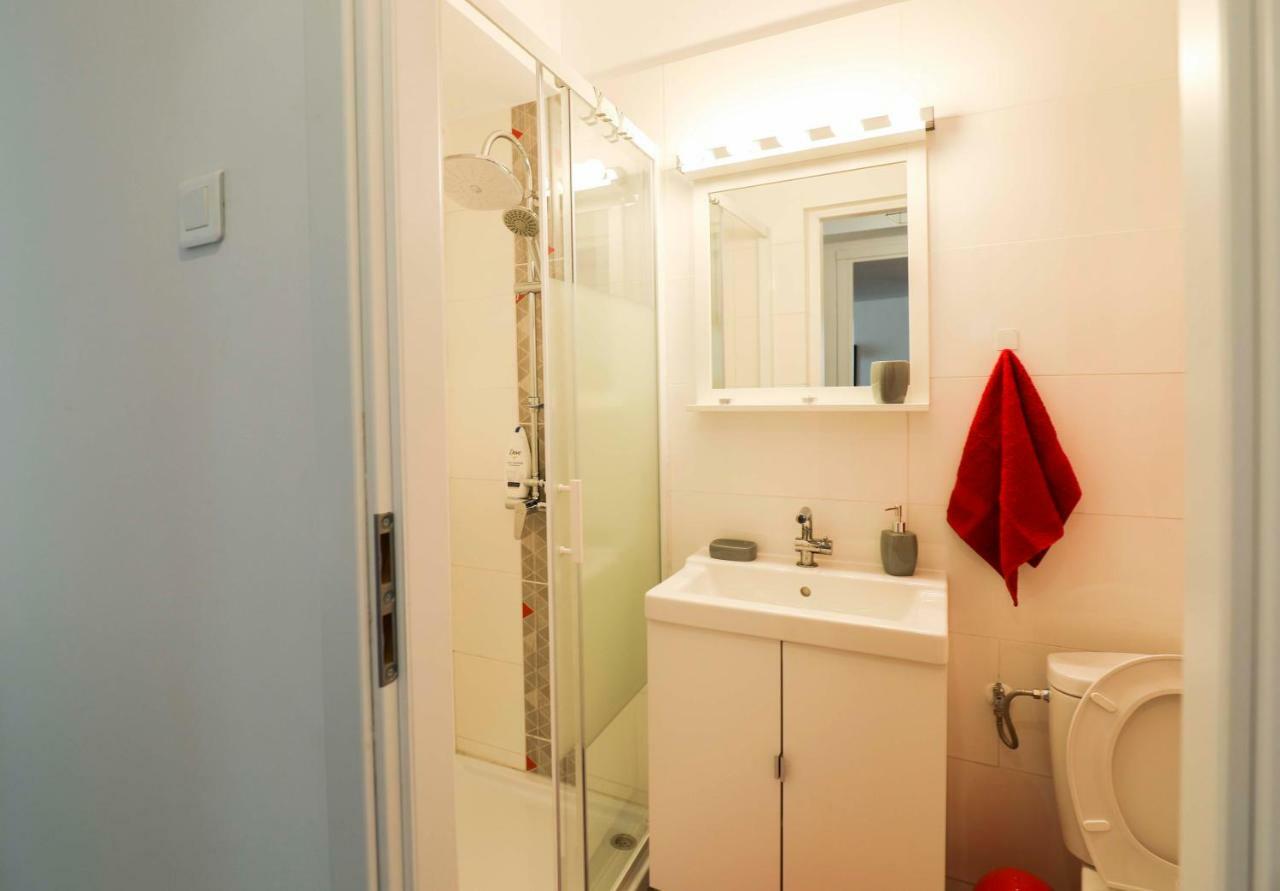 Apartment Victoria Avenue Bucharest